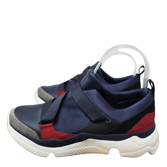 Charles and Keith Blue Red Hook Loop Closure Sneakers 35 - US 5 - Picture 2 of 8